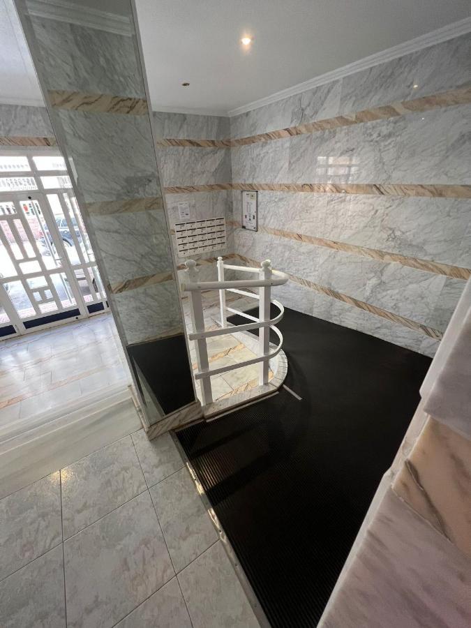 Luxury 2 Bedrooms Apartment With A Garage Торевьиа Экстерьер фото